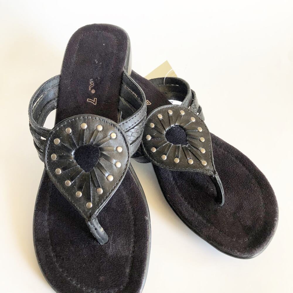 Thom Mcan  Black Studded detail Sandal Flip Flop Size 7 New!!